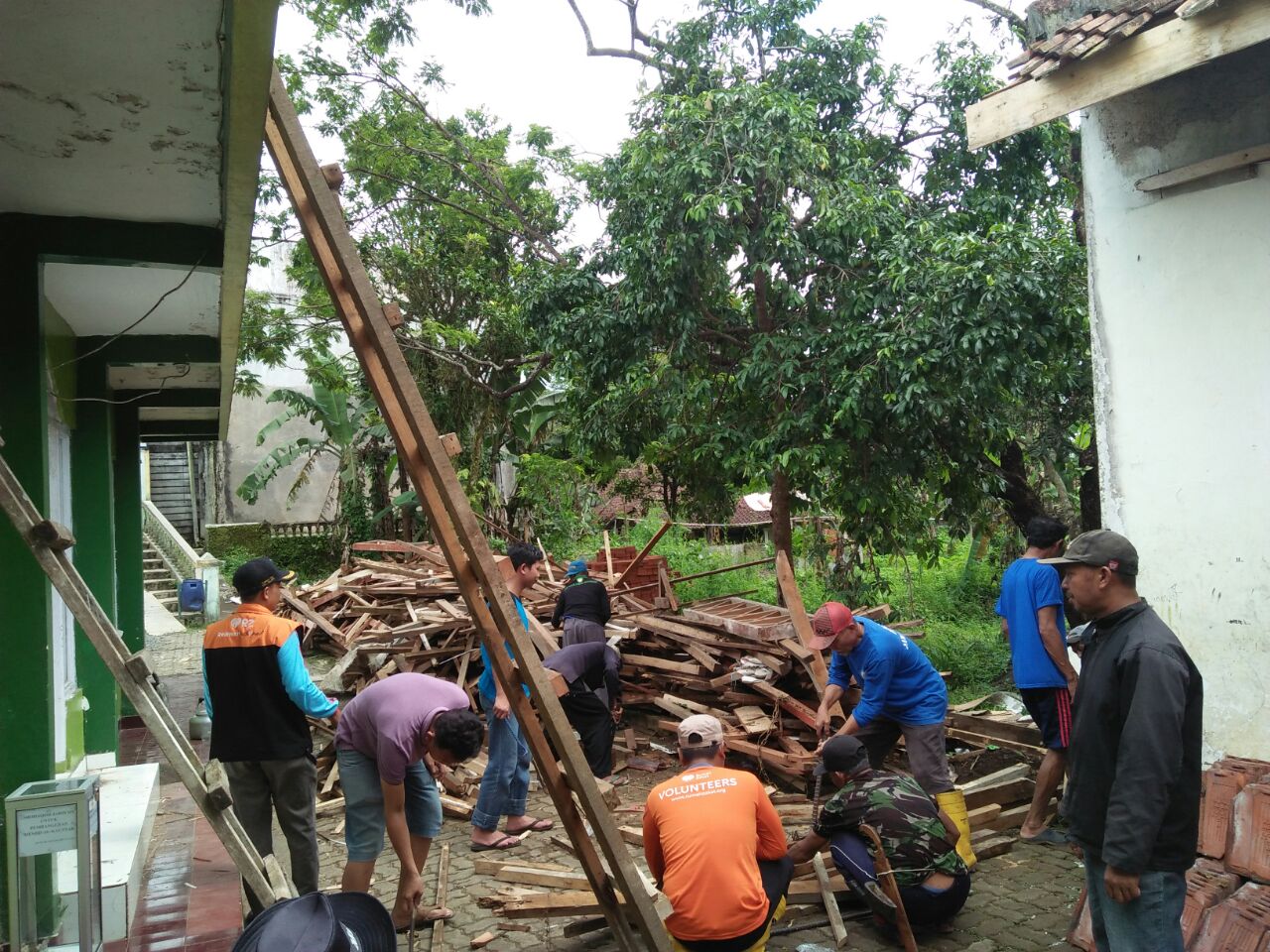Berbuat Nyata: Aksi Peduli Bencana - 33